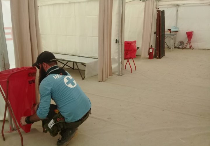 Entrega de bolsas para residuos patógenos en Arequipa